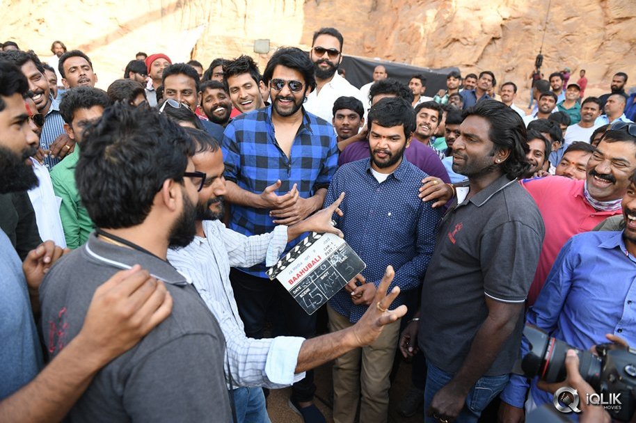 Baahubali-2-Pumpkin-Breaking-Function